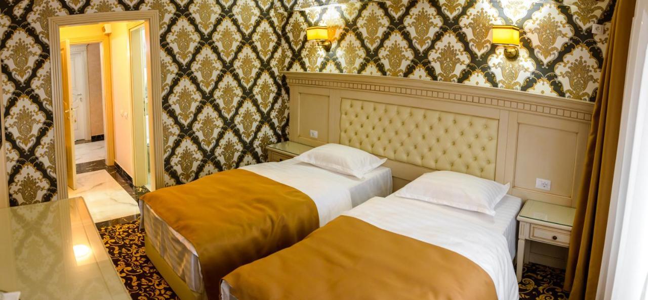 Little Orient Hotel Brăila Buitenkant foto